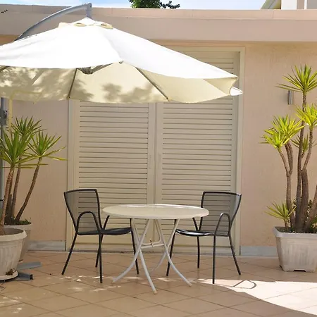 Apartment Cosy With Garden / Individual